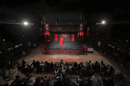 “内测！看年轻人如何“玩转”这所百年会馆