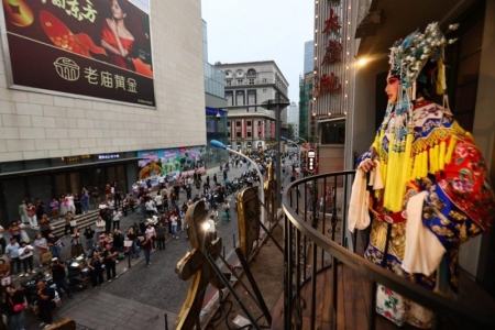 国庆解锁看戏新方式！沉浸式《贵妃醉酒》原来看戏可以这么近