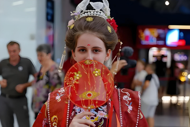 汉服之美惊艳外国博主