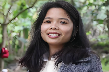 连亭 ：个人史贴地而行 太阳鸟飞向高天