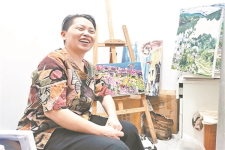 左手抹布、右手写作，边走边梦