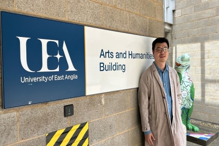 李梓新：44岁在英国上创意写作班重学写作，用英文讲述潮州