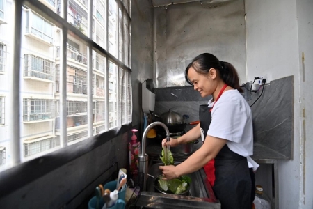 这位视障母亲，用写作照亮自己和孩子们的世界