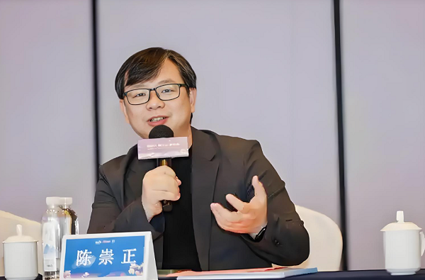 3【4】陈崇正：在潮人百年风雨中寻求精神合力
