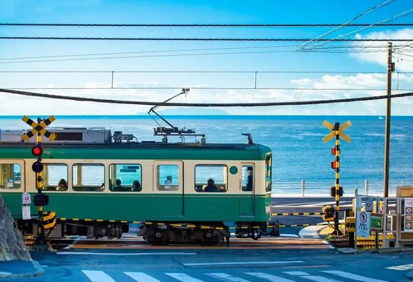 4【4】开往岩濑浜的电车