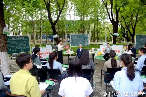 1【3】高校纷纷晒出年度阅读报告 当代大学生最喜欢看哪些书
