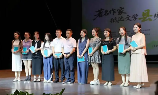 1【1】在县城，重新发现中国文学的人间烟火