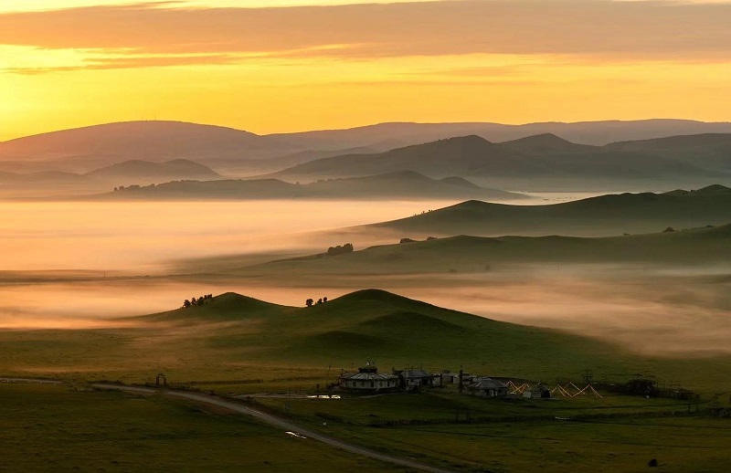 4【4】呼伦贝尔草原升起了雾