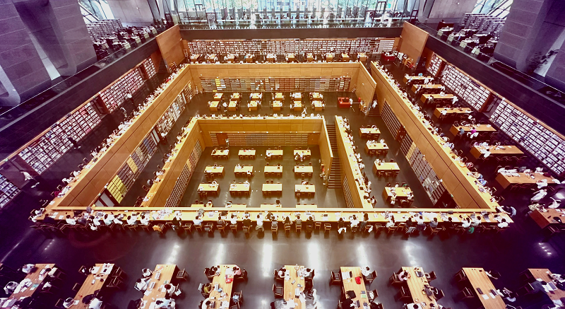 1【1】多地公共图书馆实行新举措 提高坐席利用效率