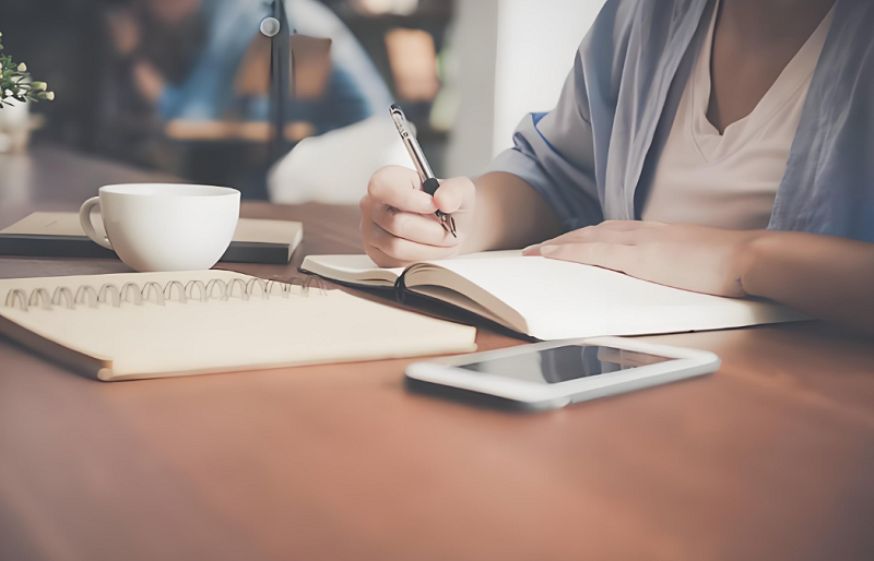 1【3】日常即文学 年轻人流行“身边写作”