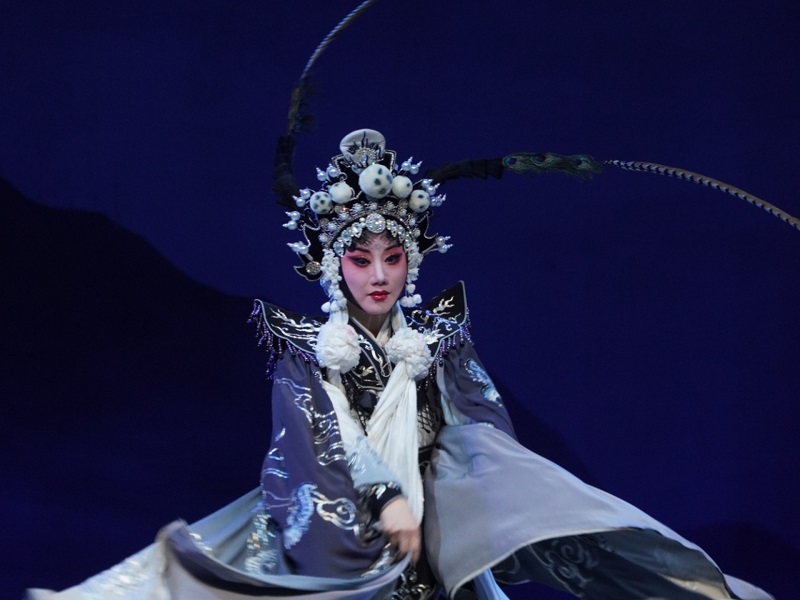 3【3】杨霞云：修炼成最出彩的白骨精