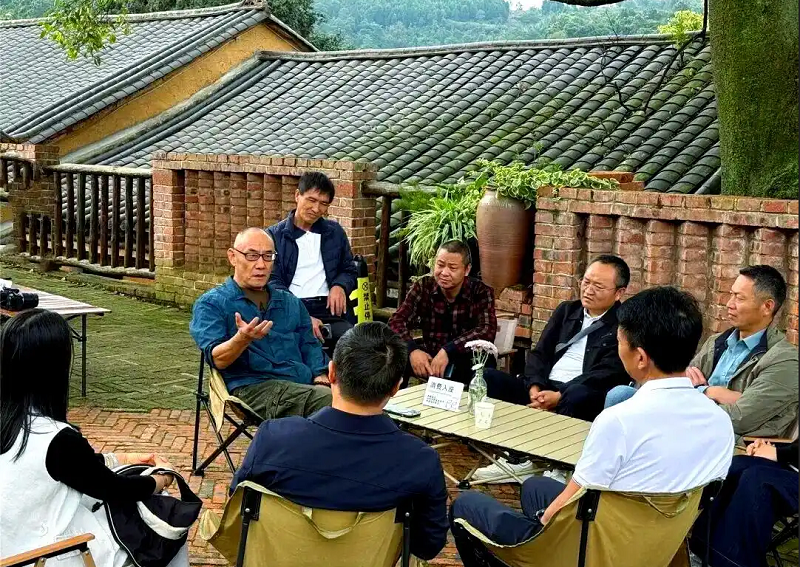 2【4】用脚步丈量土地,重新探察和美乡村 2【4】用脚步丈量土地,重新探察和美乡村